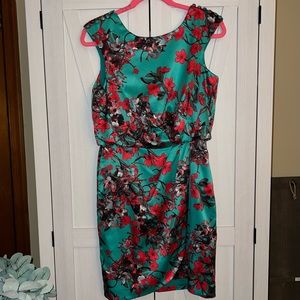 Cute Jessica Simpson Green Floral Dress Sz 6